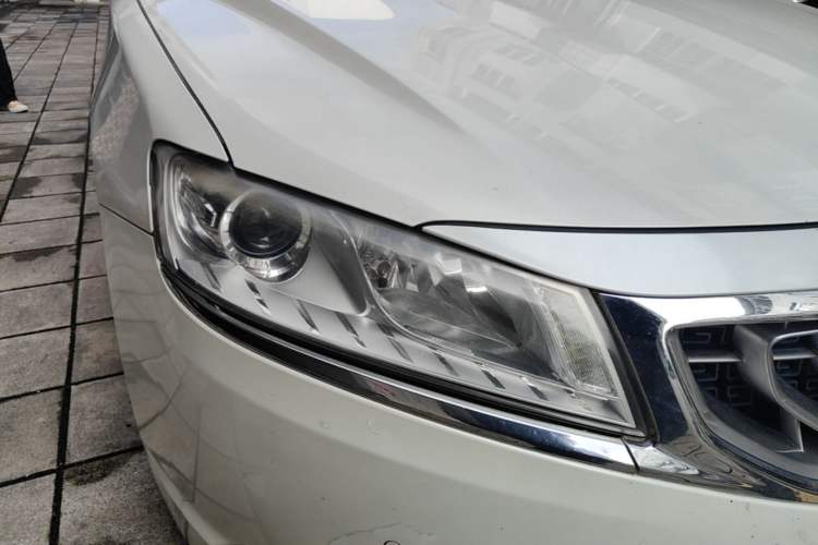 Used Geely Auto Emgrand GT 2015 1.8T Comfort Model Right Front Headlight