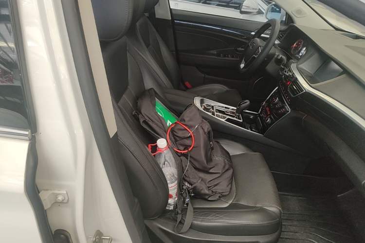Used Geely Auto Emgrand GT 2015 1.8T Flagship Model Right Front Seat