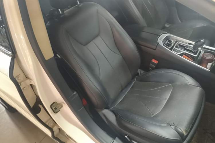 Used Geely Auto Emgrand GT 2015 1.8T Premium Model Right Front Seat