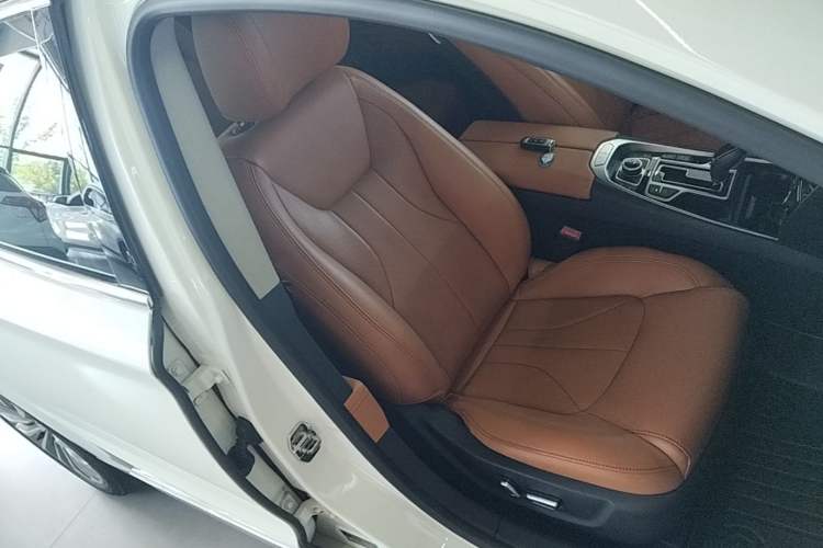 Used Geely Auto Emgrand GT 2015 1.8T Flagship Model Right Front Seat