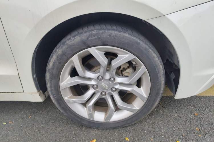 Used Geely Auto Emgrand GT 2015 1.8T Premium Model Right Front Wheel Hub