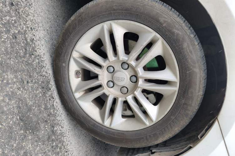 Used Geely Auto Emgrand GT 2015 2.4L Comfort Model Right Front Wheel Hub