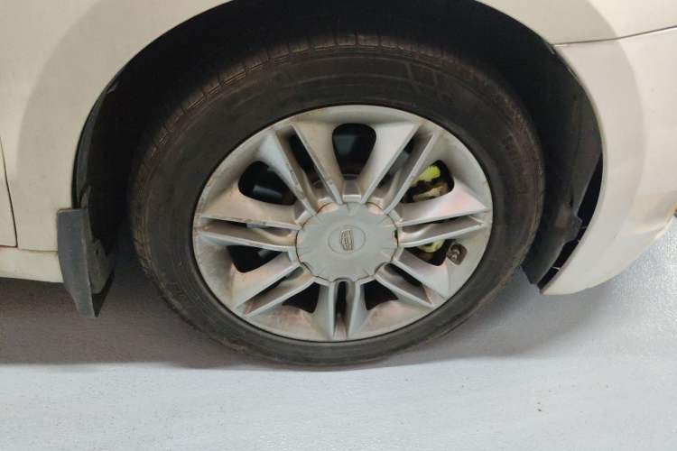 Used Geely Auto Emgrand GT 2015 2.4L Comfort Model Right Front Wheel Hub