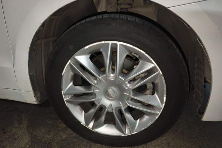 Used Geely Auto Emgrand GT 2015 1.8T Comfort Model Right Front Wheel Hub