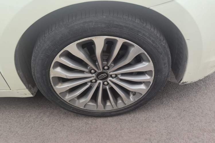 Used Geely Auto Emgrand GT 2015 1.8T Premium Model Right Front Wheel Hub