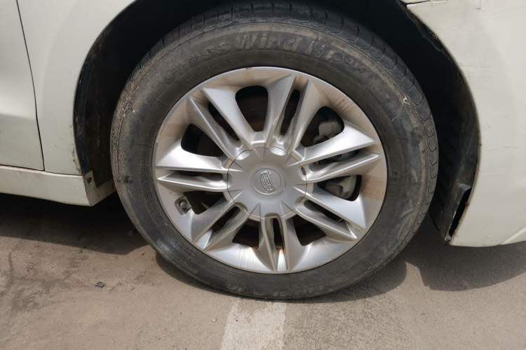 Used Geely Auto Emgrand GT 2015 2.4L Comfort Model Right Front Wheel Hub