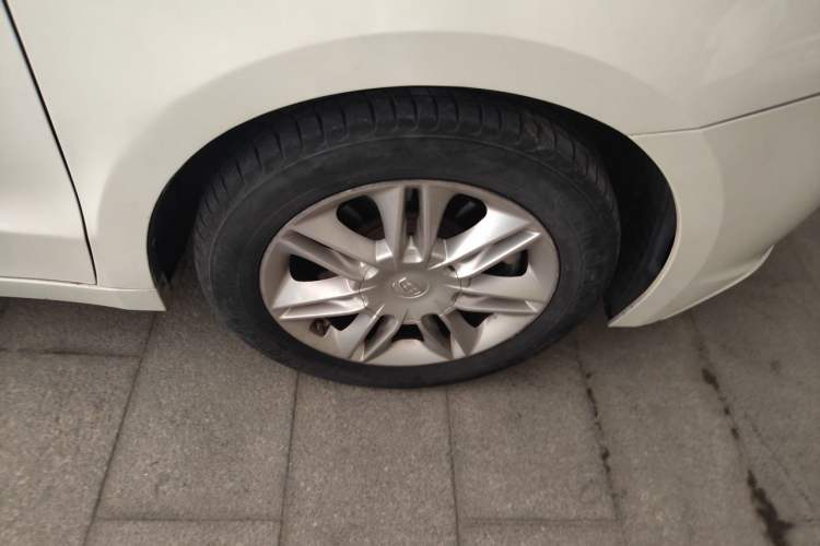 Used Geely Auto Emgrand GT 2015 1.8T Comfort Model Right Front Wheel Hub