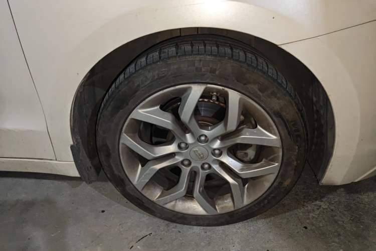 Used Geely Auto Emgrand GT 2015 1.8T Premium Model Right Front Wheel Hub