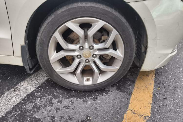 Used Geely Auto Emgrand GT 2015 1.8T Premium Model Right Front Wheel Hub