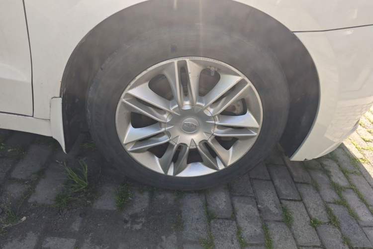 Used Geely Auto Emgrand GT 2015 2.4L Comfort Model Right Front Wheel Hub