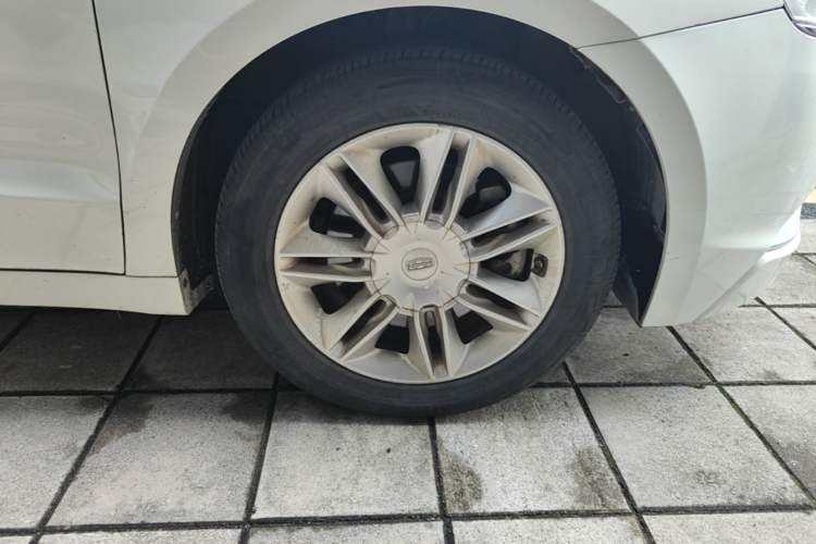 Used Geely Auto Emgrand GT 2015 1.8T Comfort Model Right Front Wheel Hub