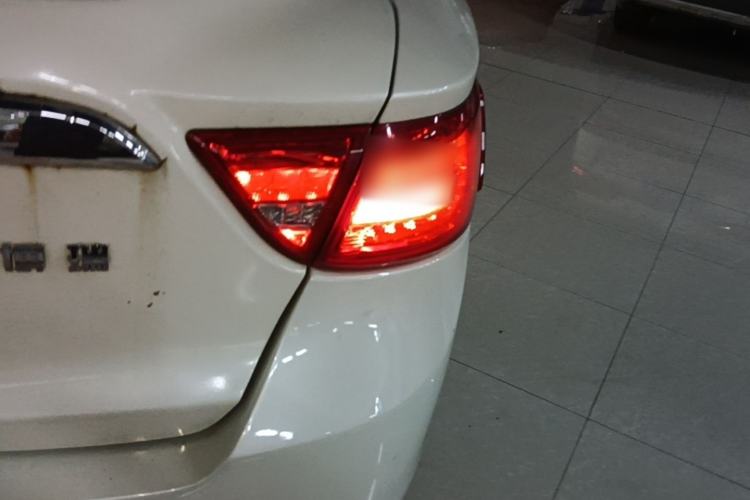 Used Geely Auto Emgrand GT 2015 1.8T Premium Model Right Rear Taillight