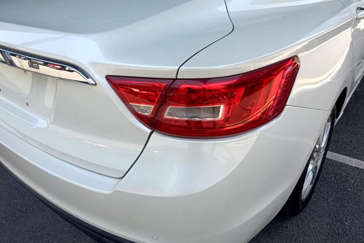 Used Geely Auto Emgrand GT 2015 1.8T Standard Model Right Rear Taillight