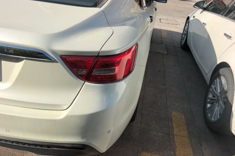 Used Geely Auto Emgrand GT 2015 1.8T Flagship Model Right Rear Taillight