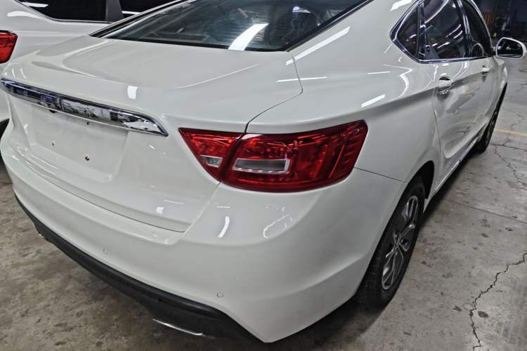 Used Geely Auto Emgrand GT 2015 1.8T Premium Model Right Rear Taillight