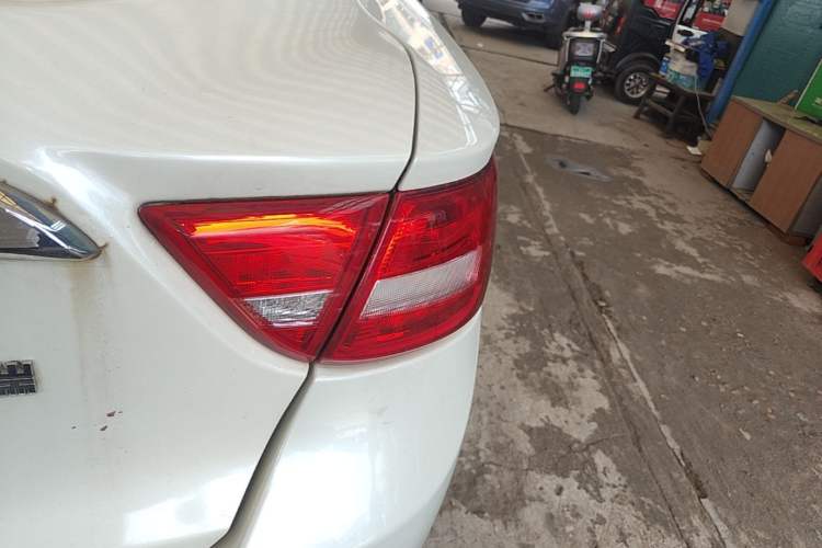 Used Geely Auto Emgrand GT 2015 1.8T Premium Model Right Rear Taillight