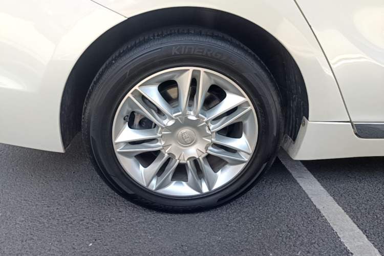 Used Geely Auto Emgrand GT 2015 1.8T Standard Model Right Rear Wheel Hub