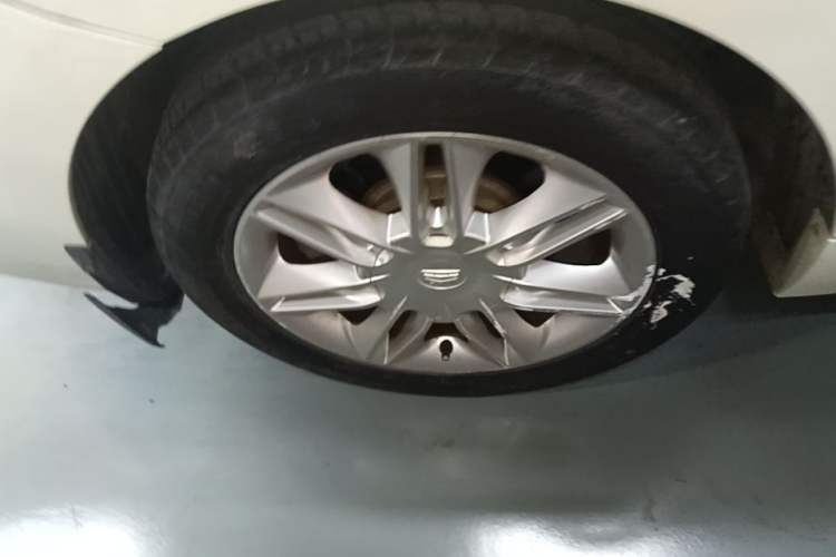 Used Geely Auto Emgrand GT 2015 2.4L Standard Edition Right Rear Wheel Hub