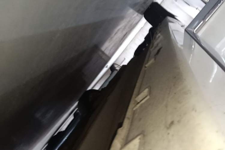 Used Geely Auto Emgrand GT 2015 2.4L Standard Edition Right Side Sill