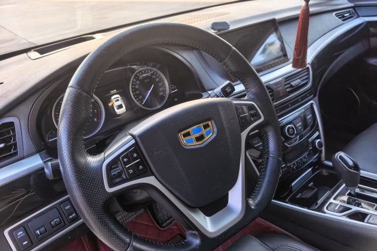 Used Geely Auto Emgrand GT 2015 1.8T Flagship Model Steering Wheel