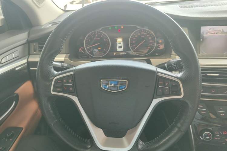Used Geely Auto Emgrand GT 2015 1.8T Flagship Model Steering Wheel