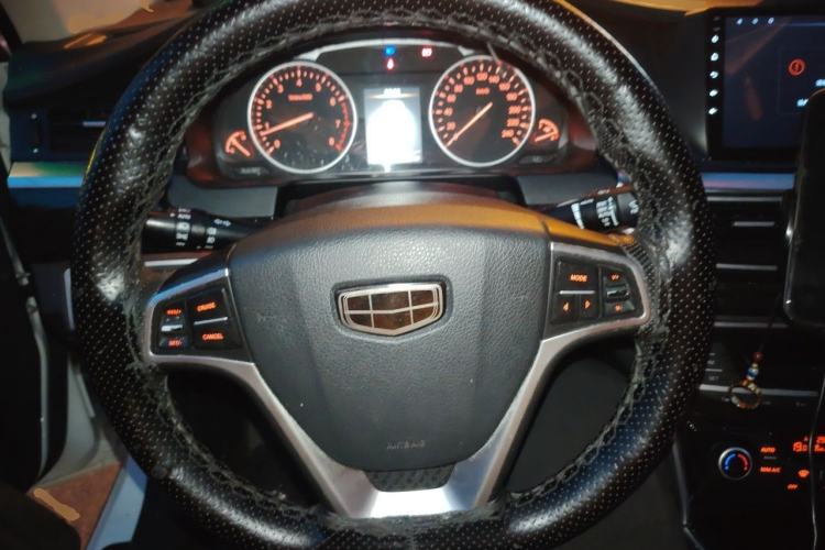 Used Geely Auto Emgrand GT 2015 2.4L Comfort Model Steering Wheel