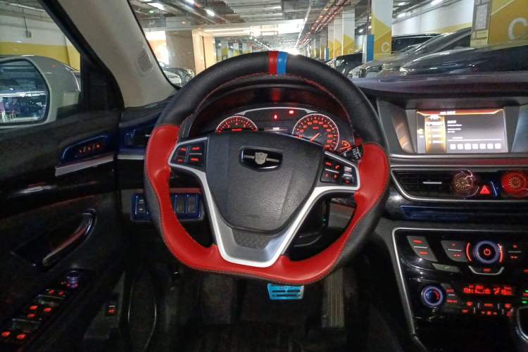 Used Geely Auto Emgrand GT 2015 1.8T Premium Model Steering Wheel