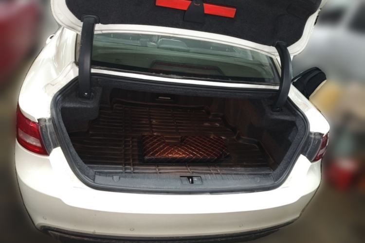 Used Geely Auto Emgrand GT 2015 2.4L Luxury Model Trunk