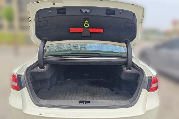 Used Geely Auto Emgrand GT 2015 1.8T Premium Model Trunk