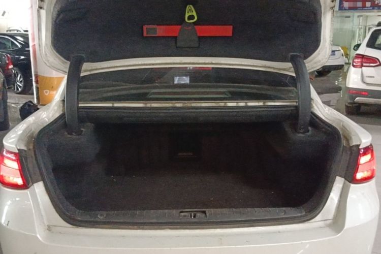 Used Geely Auto Emgrand GT 2015 1.8T Premium Model Trunk