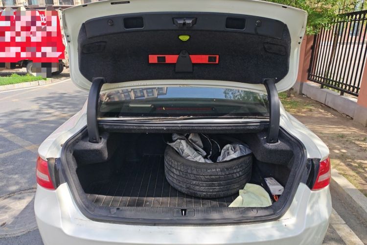 Used Geely Auto Emgrand GT 2015 1.8T Flagship Model Trunk