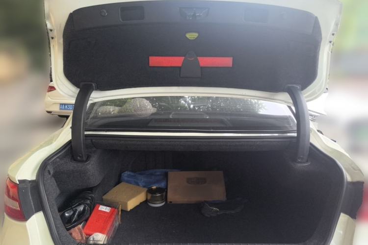 Used Geely Auto Emgrand GT 2015 1.8T Flagship Model Trunk