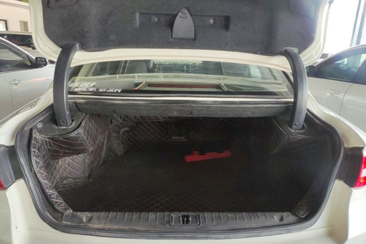 Used Geely Auto Emgrand GT 2015 2.4L Comfort Model Trunk