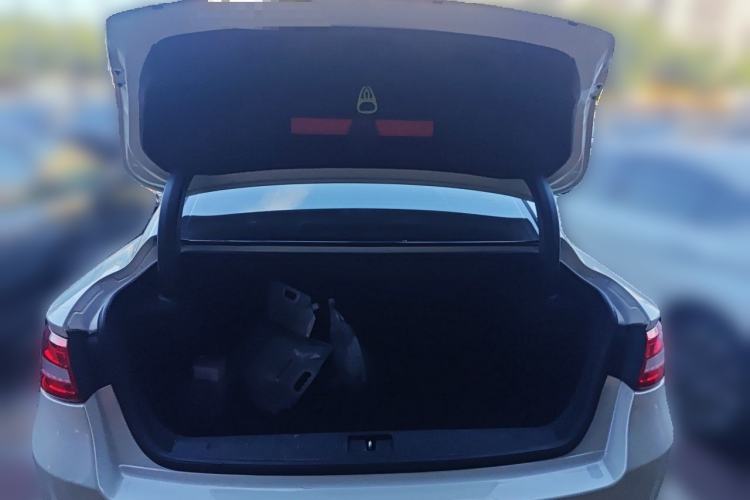 Used Geely Auto Emgrand GT 2015 1.8T Premium Model Trunk