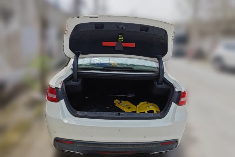 Used Geely Auto Emgrand GT 2015 2.4L Luxury Model Trunk