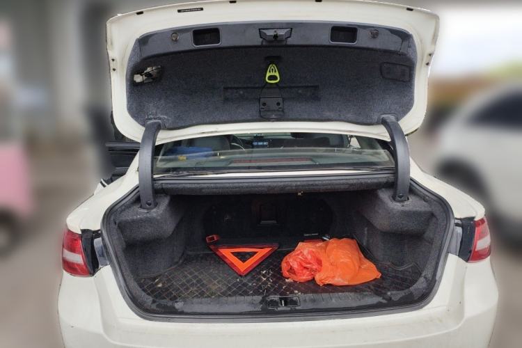 Used Geely Auto Emgrand GT 2015 2.4L Comfort Model Trunk