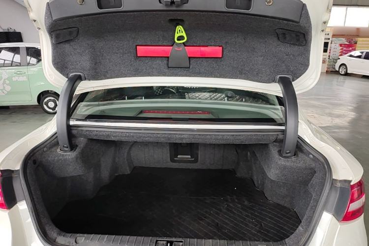 Used Geely Auto Emgrand GT 2015 2.4L Luxury Model Trunk