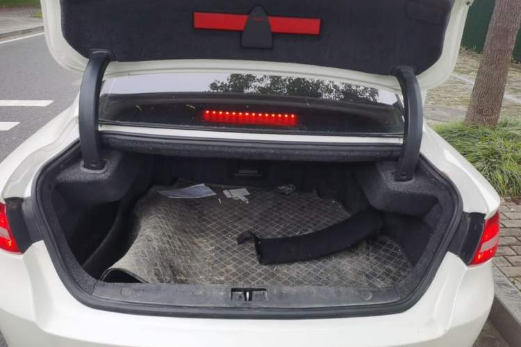 Used Geely Auto Emgrand GT 2015 1.8T Flagship Model Trunk