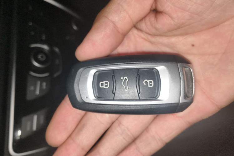 Used Geely Auto Emgrand GT 2015 1.8T Premium Model Vehicle Key