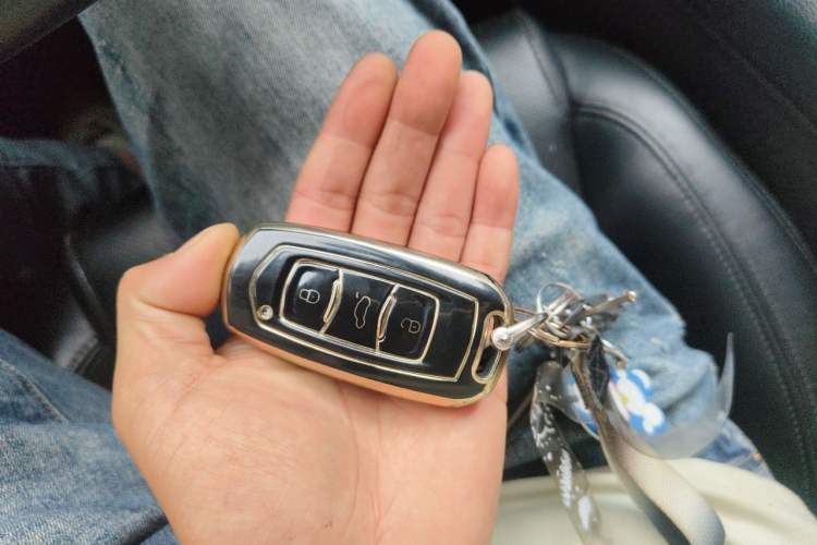 Used Geely Auto Emgrand GT 2015 2.4L Luxury Model Vehicle Key
