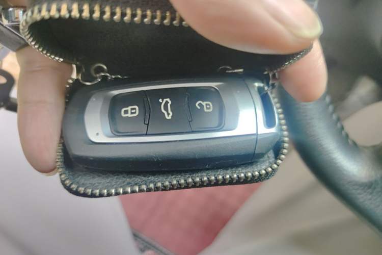 Used Geely Auto Emgrand GT 2015 1.8T Comfort Model Vehicle Key