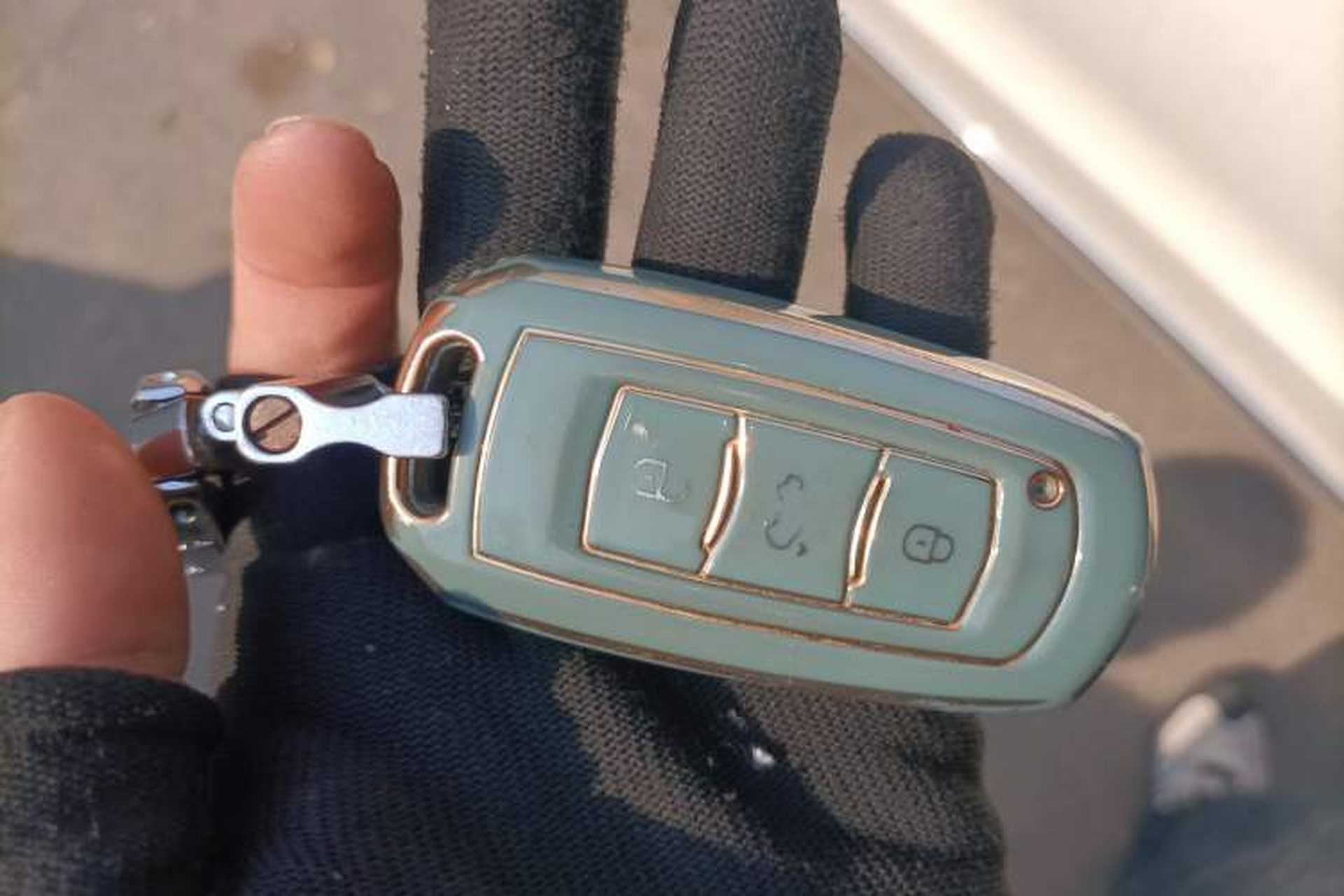 Used Geely Auto Emgrand GT 2015 2.4L Comfort Model Vehicle Key