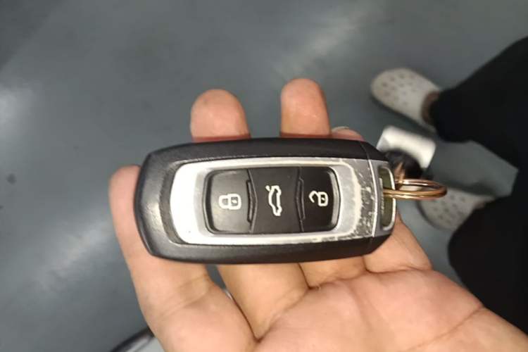 Used Geely Auto Emgrand GT 2015 2.4L Standard Edition Vehicle Key