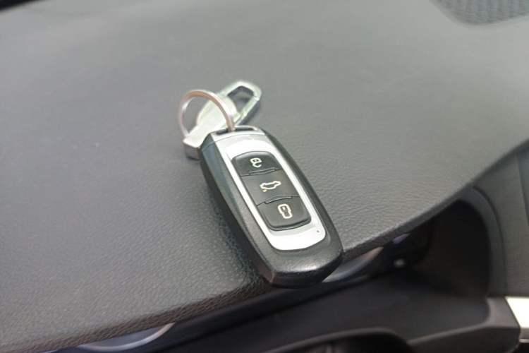 Used Geely Auto Emgrand GT 2015 2.4L Comfort Model Vehicle Key