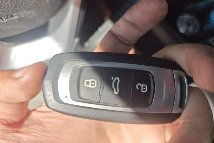 Used Geely Auto Emgrand GT 2015 2.4L Comfort Model Vehicle Key