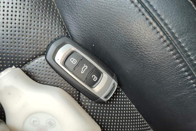 Used Geely Auto Emgrand GT 2015 1.8T Comfort Model Vehicle Key