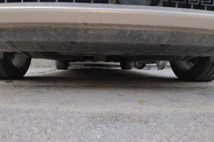 Used Geely Auto Emgrand GT 2015 1.8T Flagship Model Chassis Front