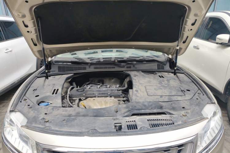 Used Geely Auto Emgrand GT 2015 2.4L Comfort Model Engine Bay