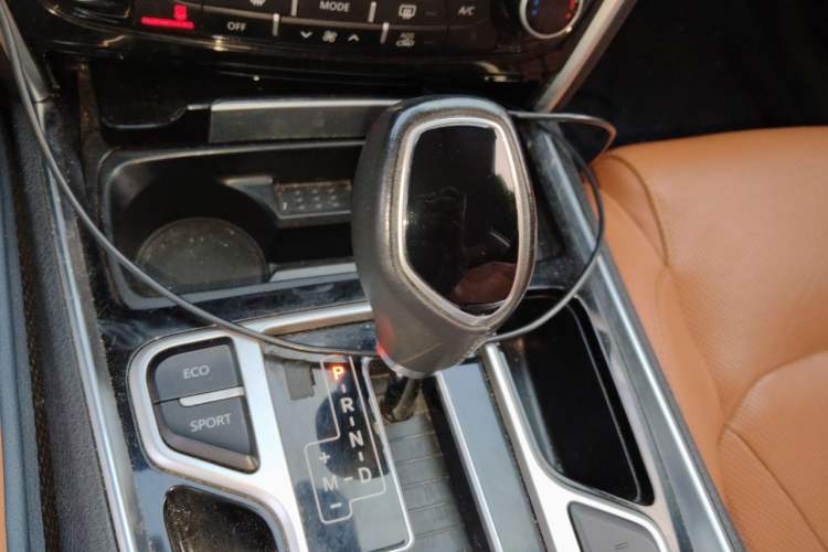Used Geely Auto Emgrand GT 2015 1.8T Flagship Model Gear Lever