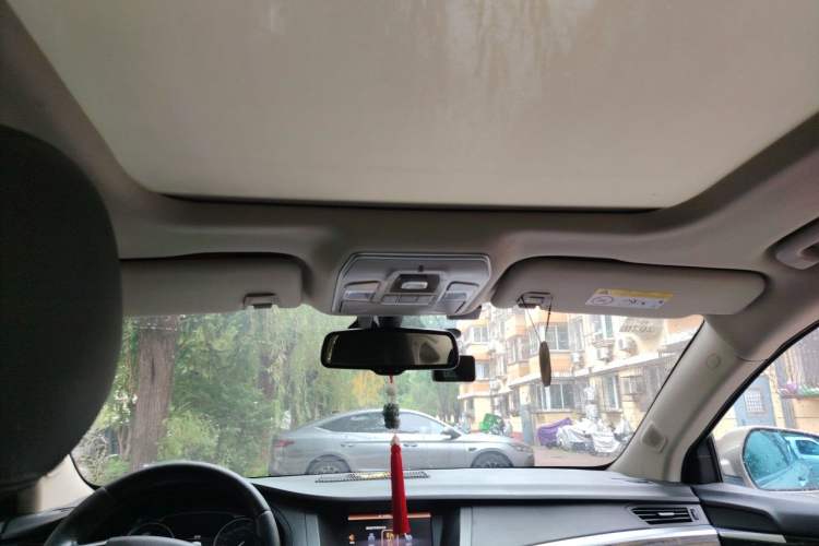 Used Geely Auto Emgrand GT 2015 2.4L Luxury Model Headliner